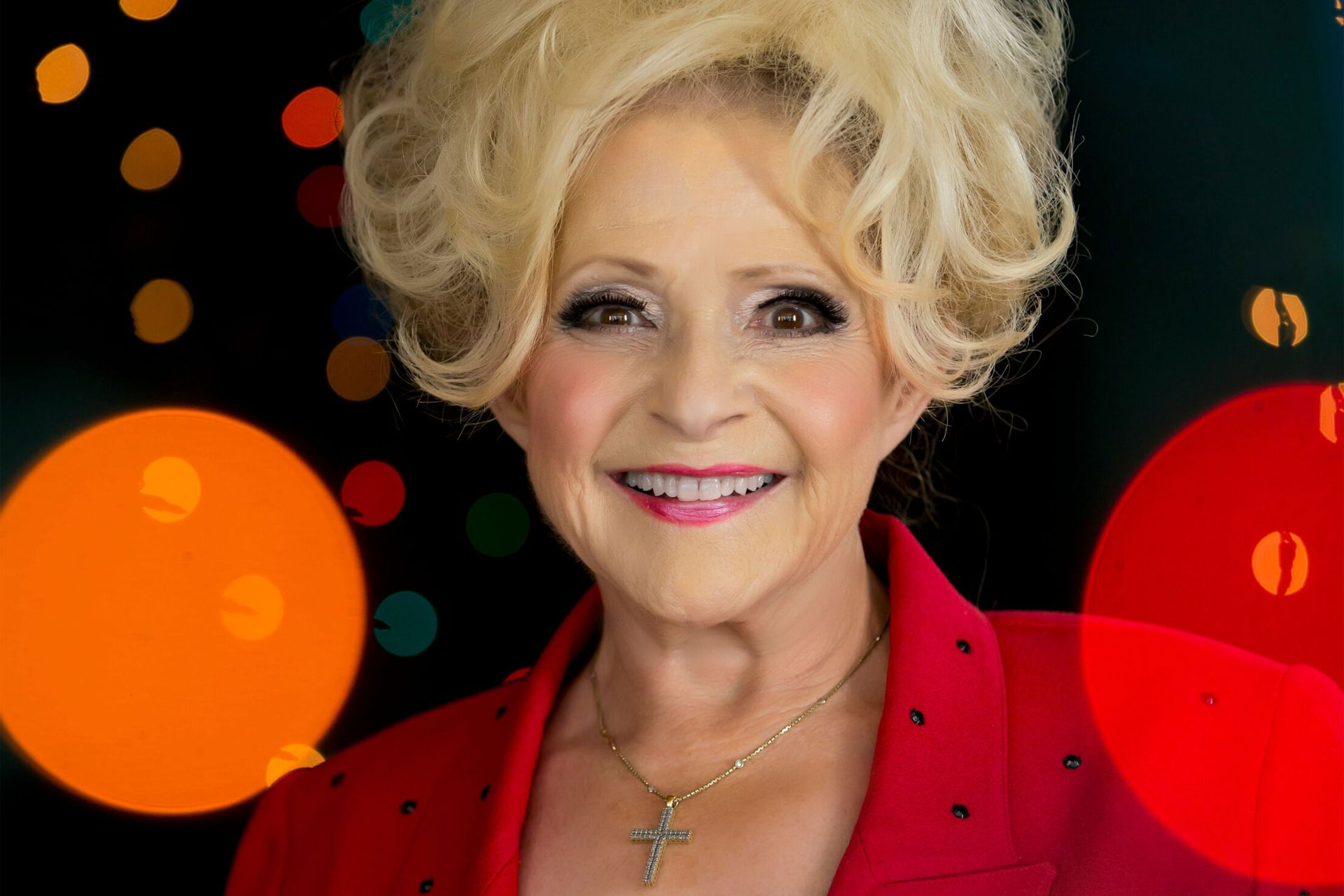 INTERNATIONAL STAR BRENDA LEE RELEASES FOREIGN LANGUAGE RECORDINGS  FOR THE FIRST TIME DIGITALLY.
