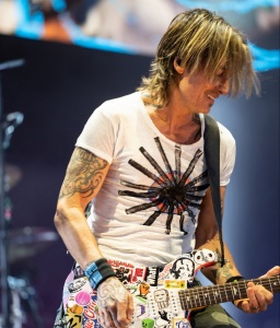 KEITH URBAN REMEMBERS TOBY KEITH.