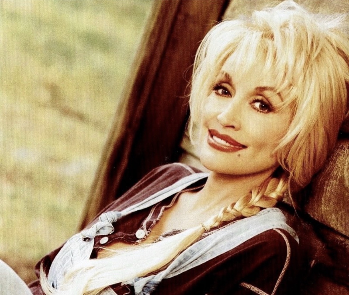 MCA ARTISTS CELEBRATE THE LIFE AND LEGACY OF DOLLY PARTON (AUDIO)